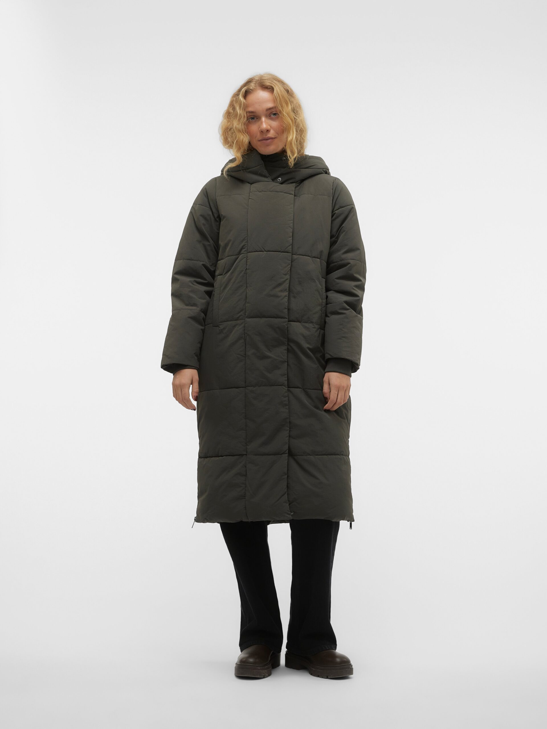 vero-moda-winterjacke-743mye-1.jpg